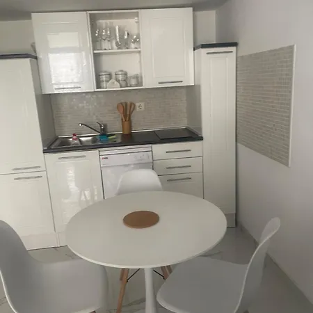 Daire Apartma Delfincek